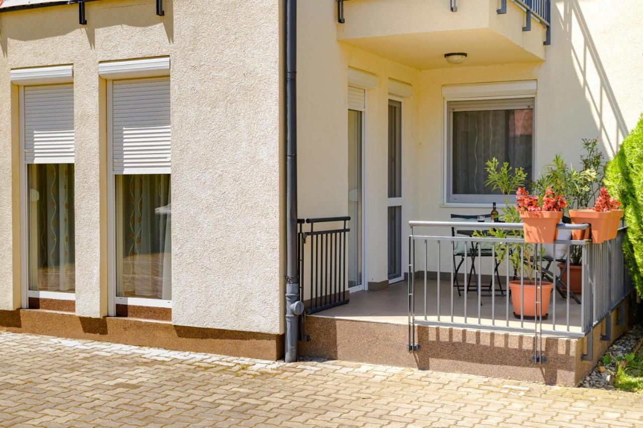 Bella Apartments No1 Hajdúszoboszló 外观 照片